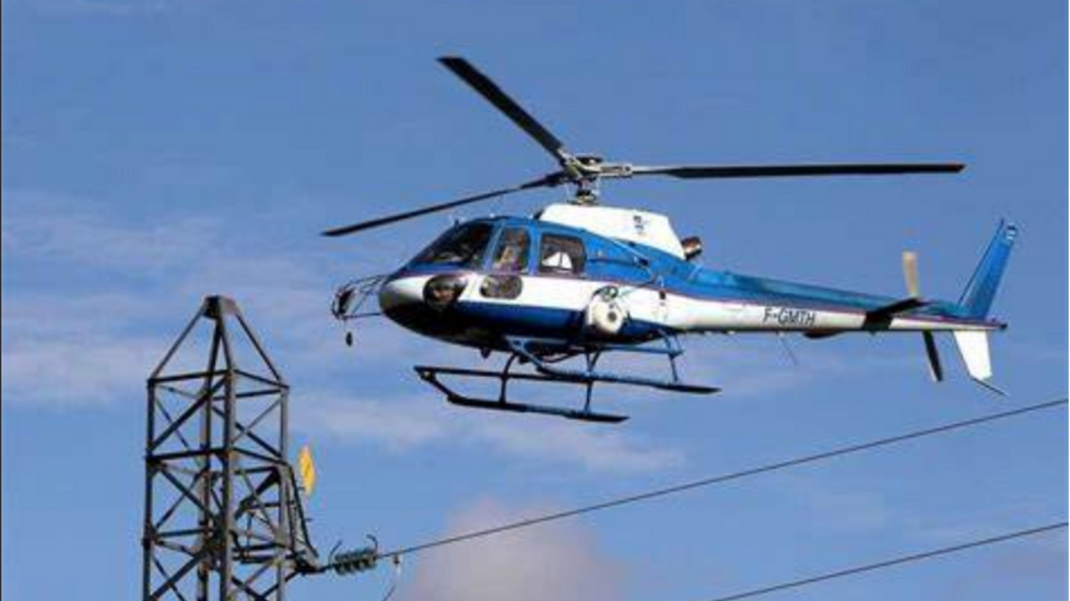 Inspection des lignes 20000 volts - Survols en hélicoptère